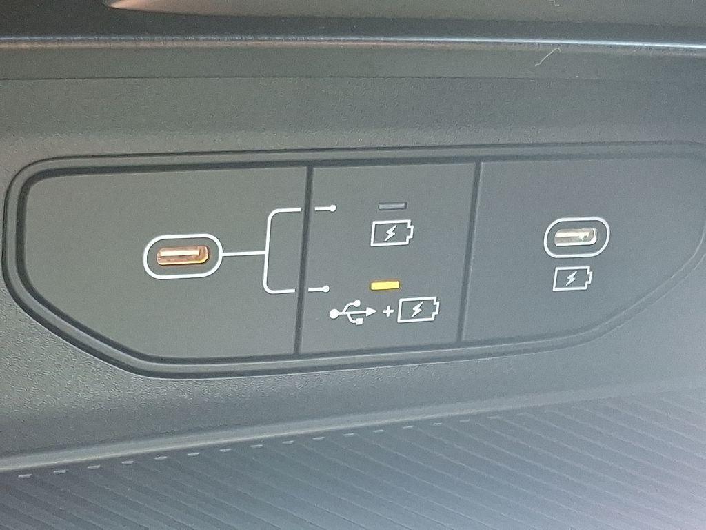 new 2026 Kia Sportage Hybrid car, priced at $33,065