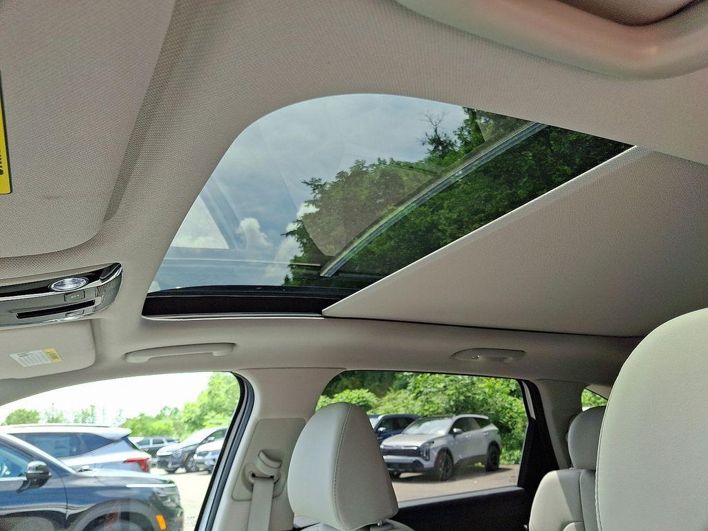 new 2025 Kia Sorento car, priced at $42,966