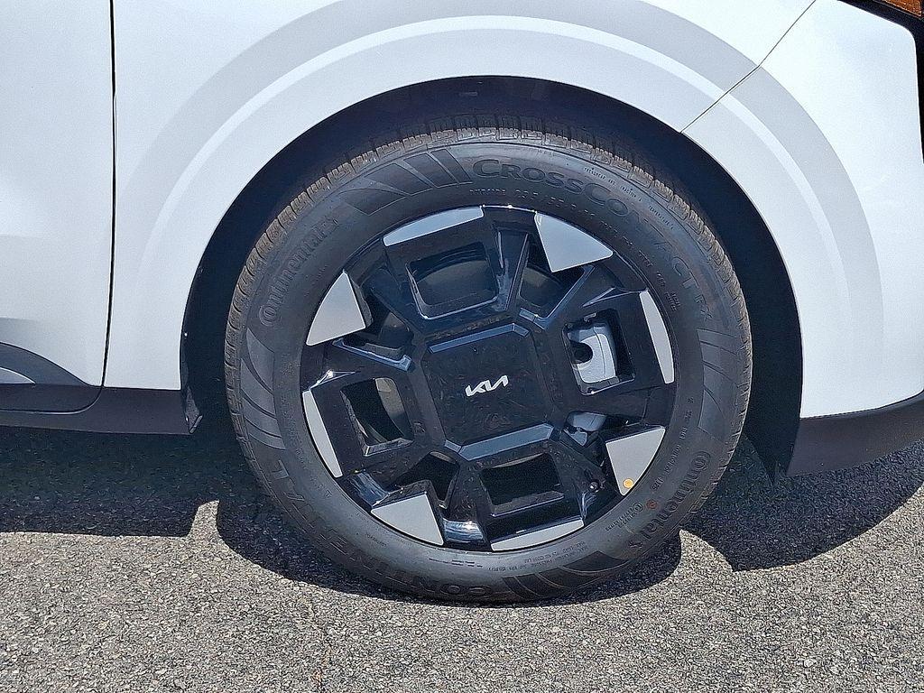 new 2026 Kia Carnival car, priced at $41,965