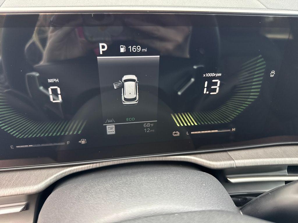 new 2026 Kia Sportage Hybrid car, priced at $36,648