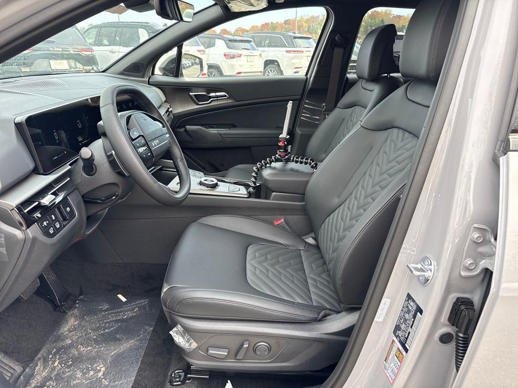 new 2026 Kia Sportage Hybrid car, priced at $36,648