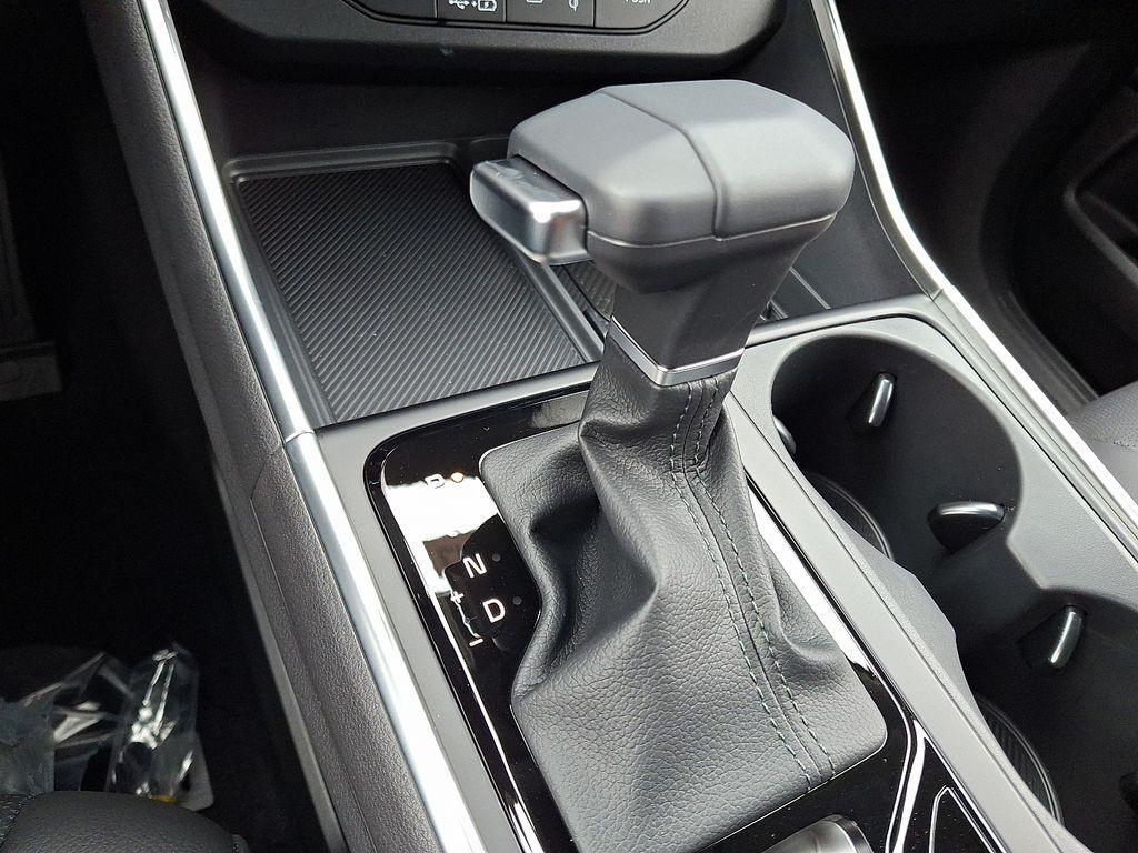 new 2026 Kia Carnival car, priced at $50,914