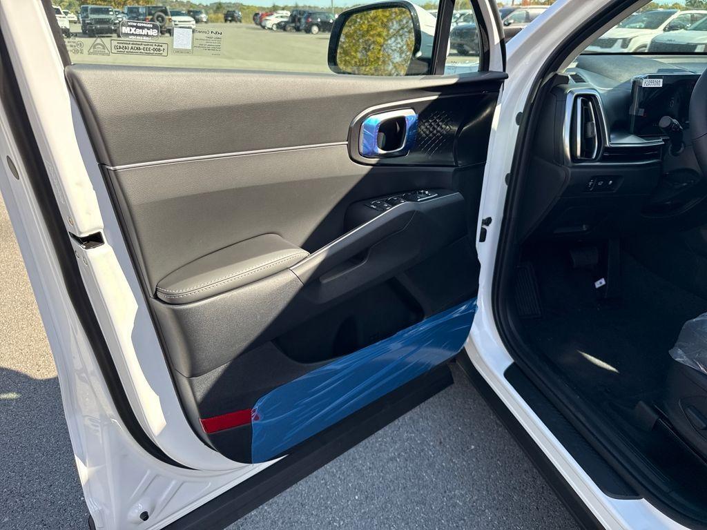 new 2026 Kia Sorento car, priced at $39,778
