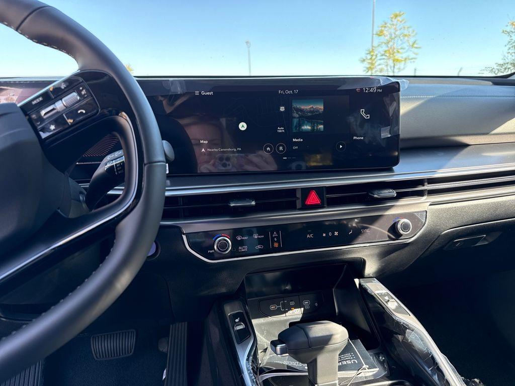 new 2026 Kia Sorento car, priced at $39,778