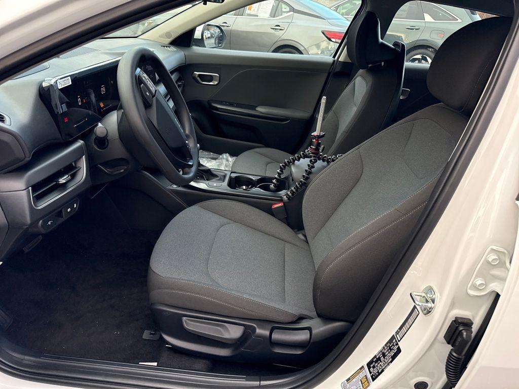 new 2025 Kia K4 car, priced at $23,675