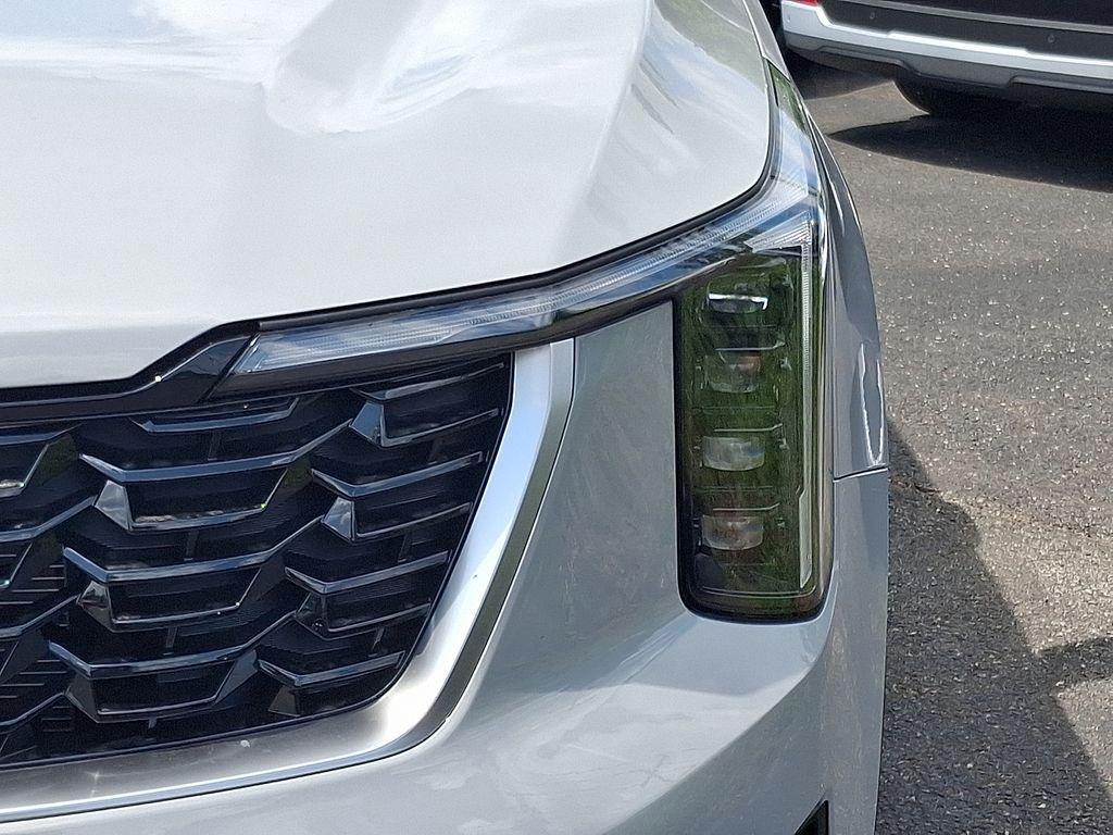 new 2025 Kia Sorento car, priced at $37,710