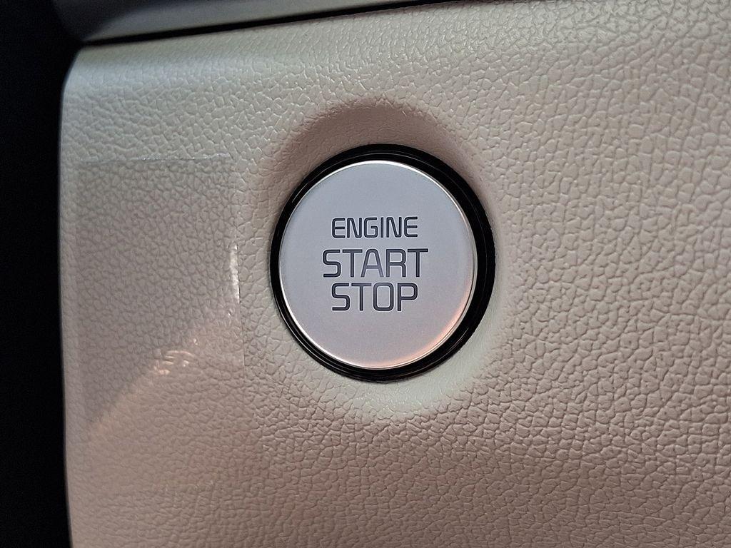 new 2025 Kia Sorento Hybrid car, priced at $46,131