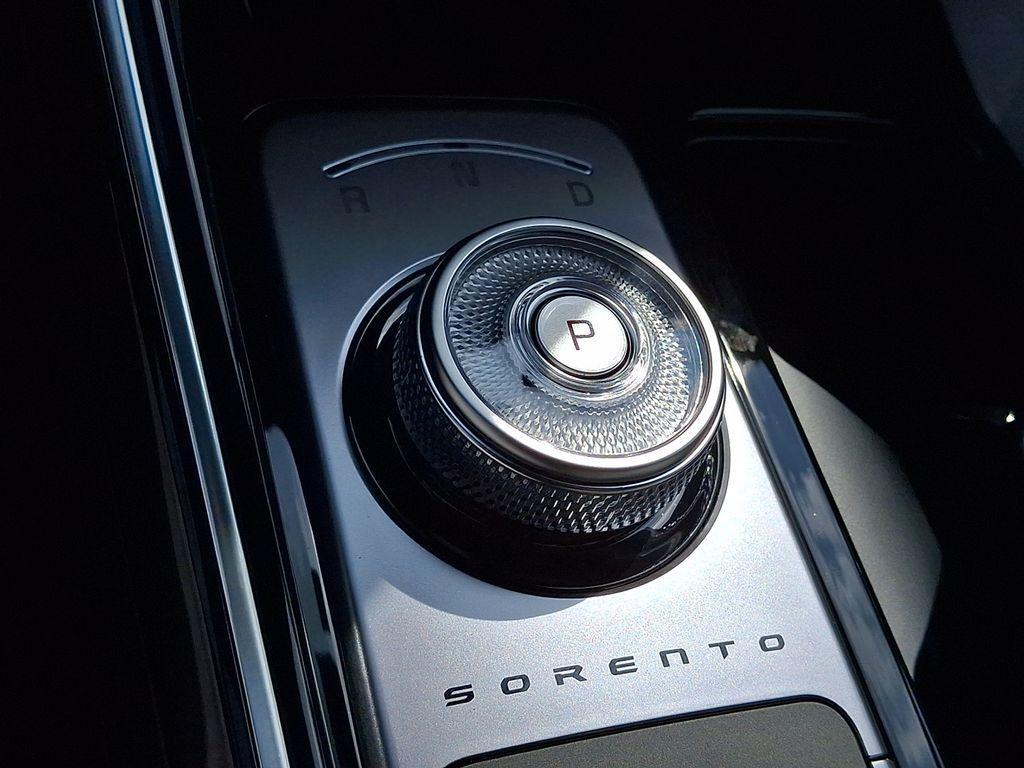 new 2025 Kia Sorento Hybrid car, priced at $46,131