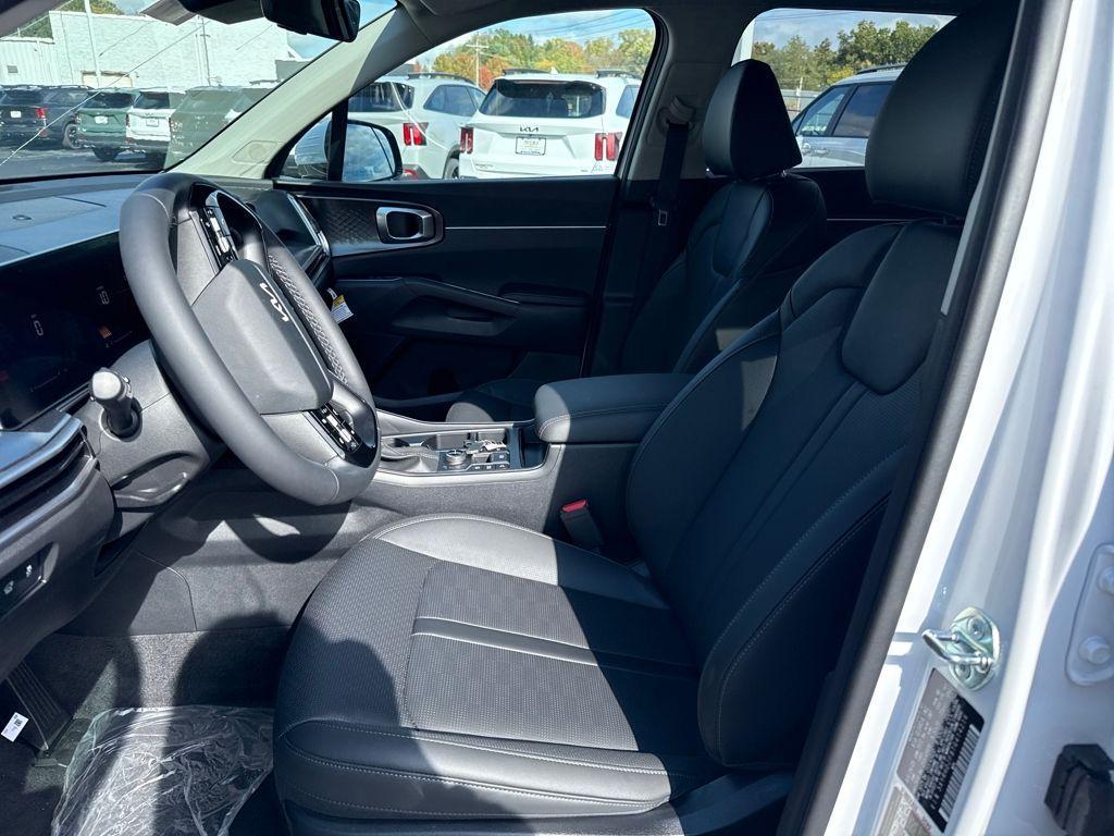 new 2026 Kia Sorento car, priced at $40,590
