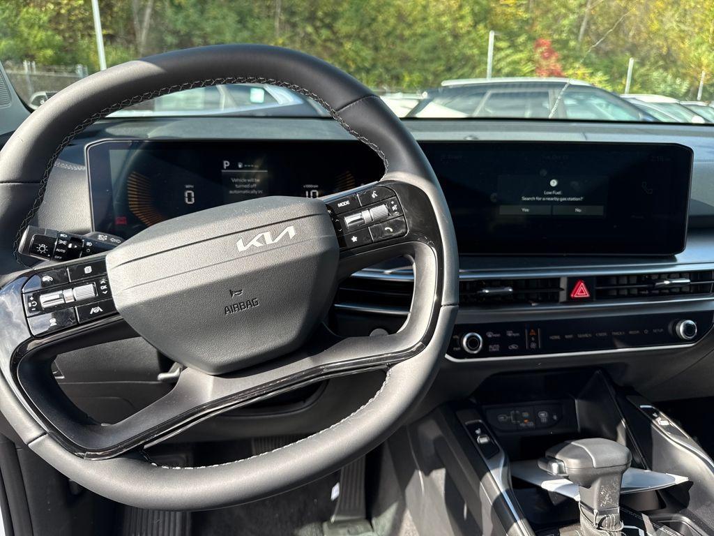 new 2026 Kia Sorento car, priced at $40,590