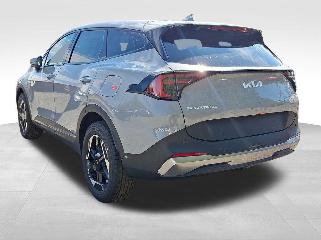 new 2026 Kia Sportage Hybrid car, priced at $33,576