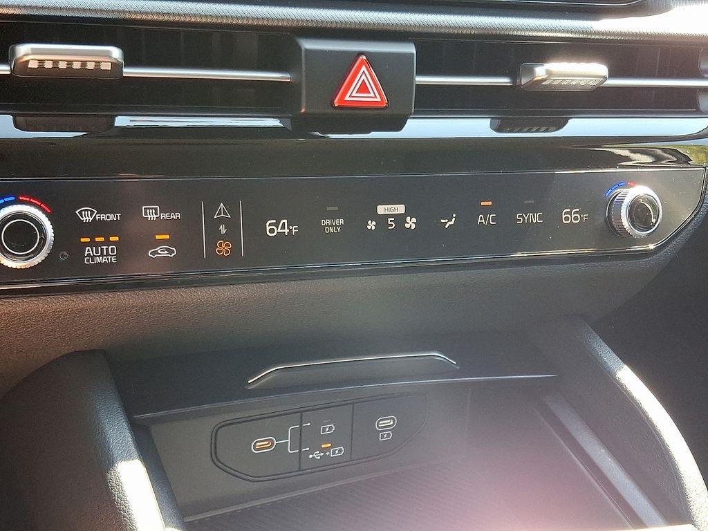 new 2026 Kia Sportage Hybrid car, priced at $33,576