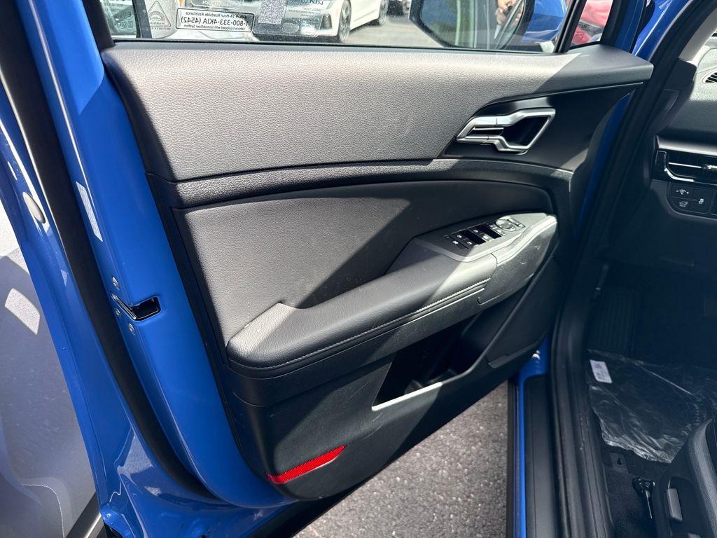 new 2026 Kia Sportage car, priced at $33,753