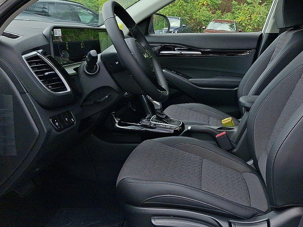 new 2026 Kia Seltos car, priced at $28,046