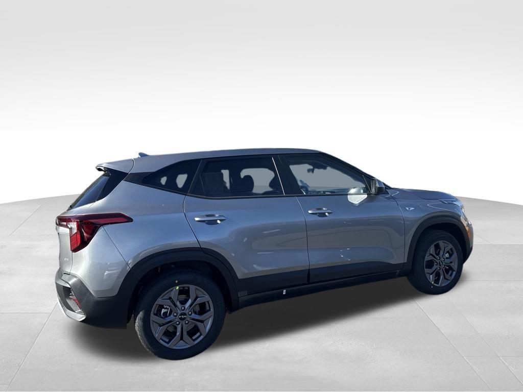 new 2026 Kia Seltos car, priced at $25,611