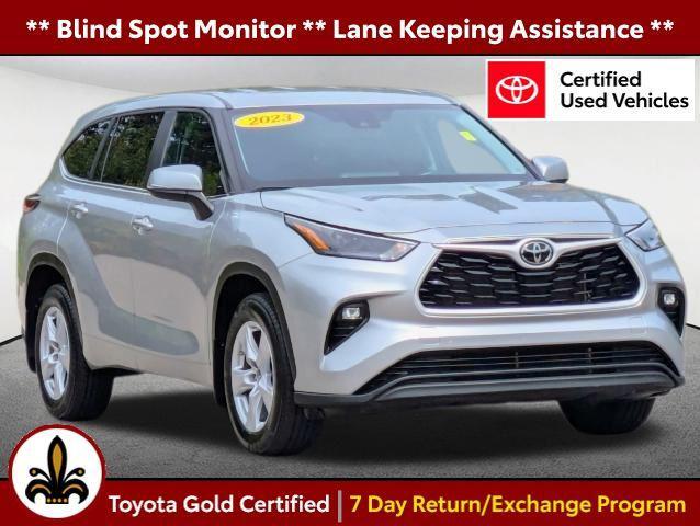 used 2023 Toyota Highlander car, priced at $35,347