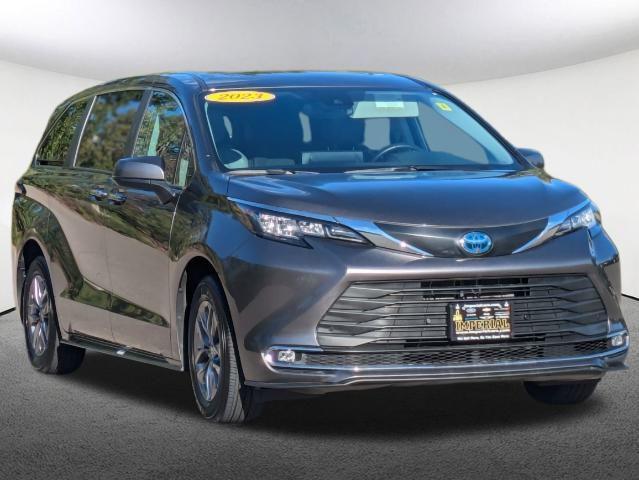 used 2023 Toyota Sienna car, priced at $47,477