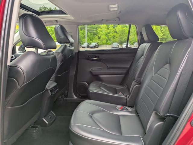 used 2020 Toyota Highlander car, priced at $31,977