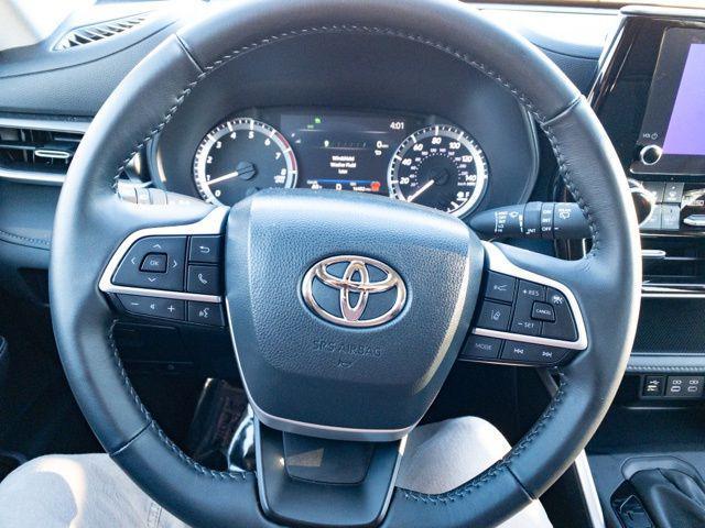 used 2024 Toyota Highlander car, priced at $40,477