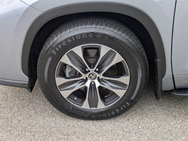 used 2021 Toyota Highlander car, priced at $29,977