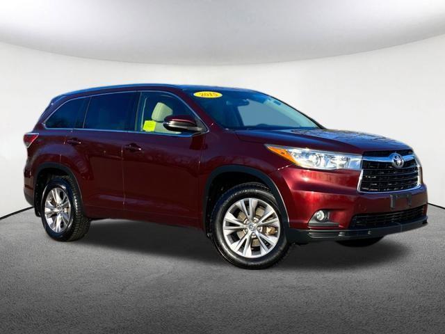 used 2015 Toyota Highlander car, priced at $19,977