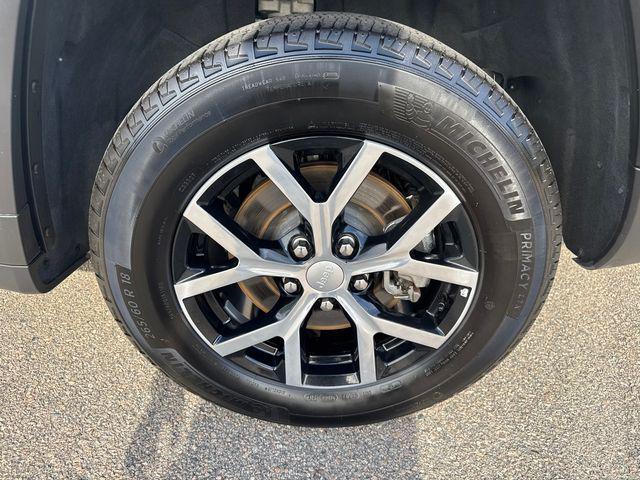 used 2024 Jeep Grand Cherokee L car, priced at $36,477