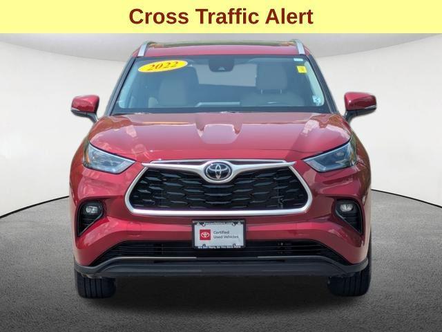 used 2022 Toyota Highlander car, priced at $36,977