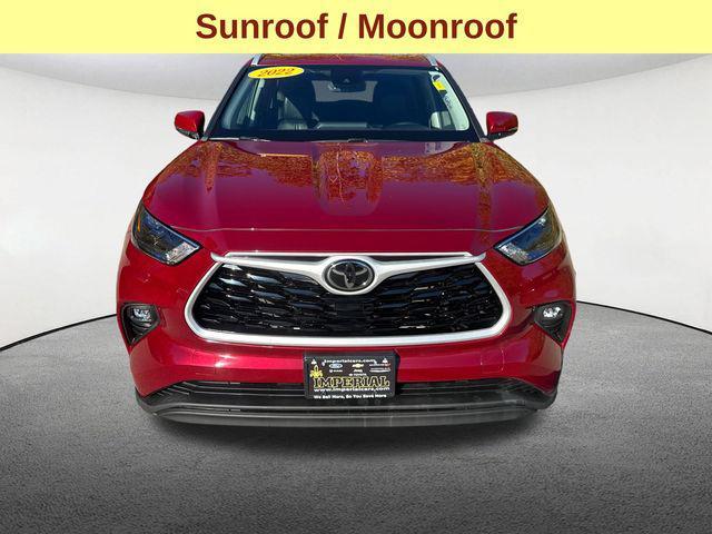 used 2022 Toyota Highlander car, priced at $34,977