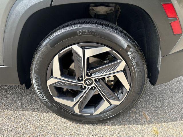 used 2024 Hyundai TUCSON Hybrid car, priced at $27,647