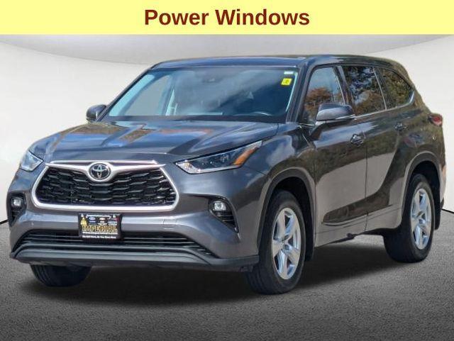 used 2021 Toyota Highlander car, priced at $31,647