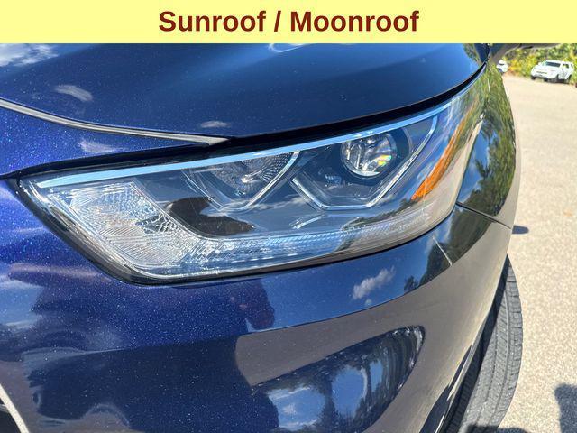 used 2022 Toyota Highlander car, priced at $40,977