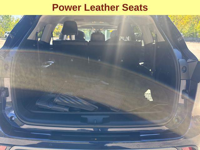 used 2022 Toyota Highlander car, priced at $40,977