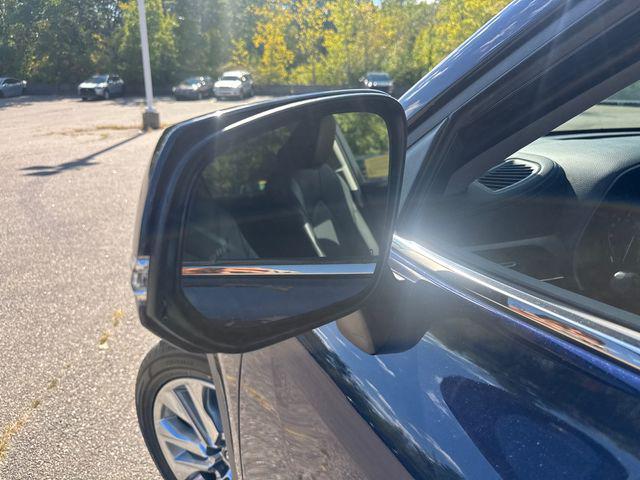 used 2022 Toyota Highlander car, priced at $40,977