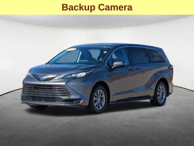 used 2022 Toyota Sienna car, priced at $35,977
