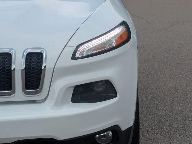 used 2017 Jeep Cherokee car, priced at $11,977