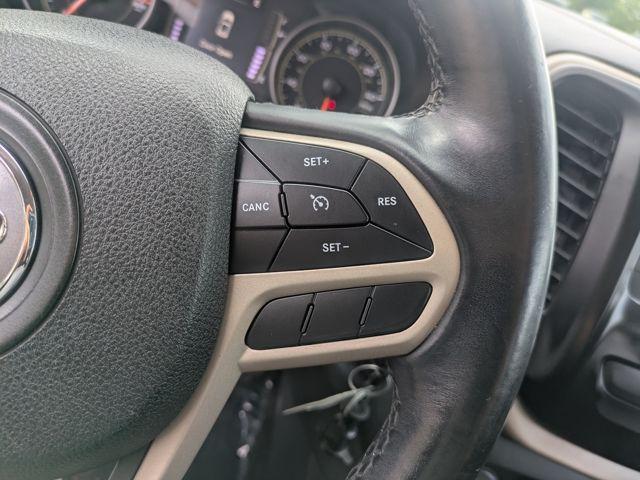 used 2017 Jeep Cherokee car, priced at $11,977