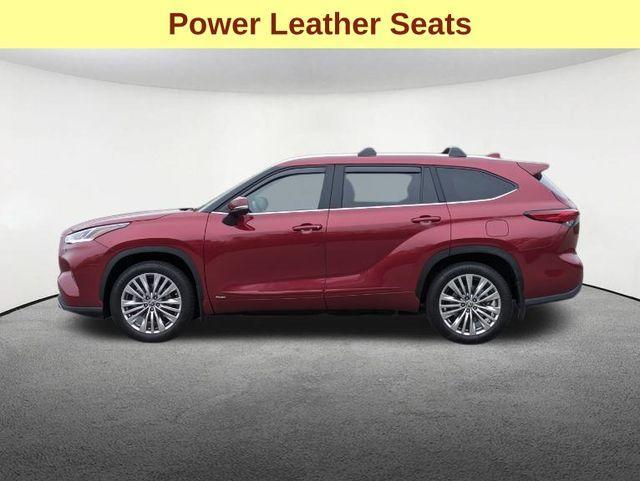 used 2023 Toyota Highlander Hybrid car, priced at $55,977