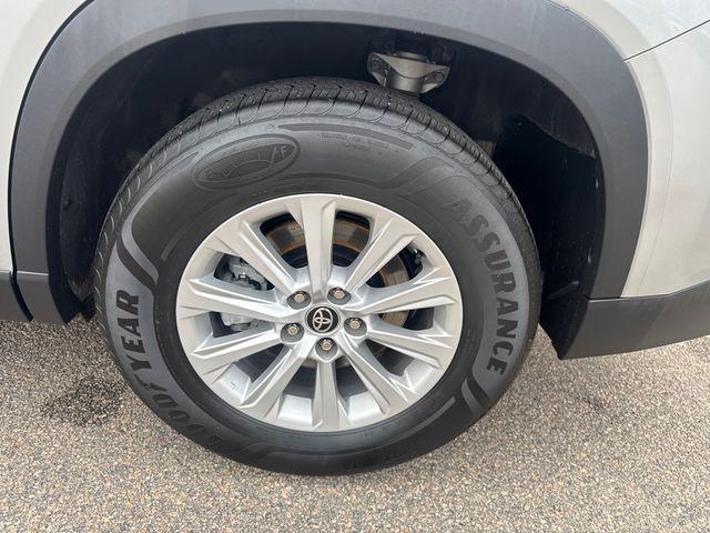 used 2025 Toyota Grand Highlander car, priced at $46,477