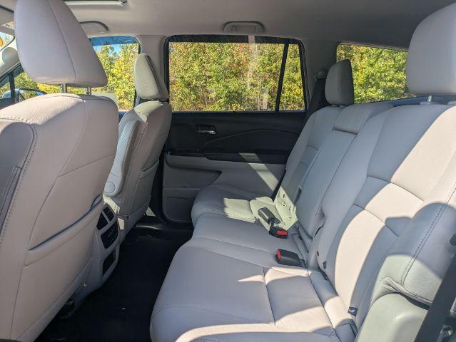 used 2022 Honda Pilot car, priced at $32,977