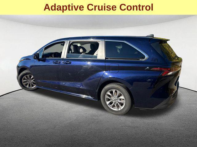 used 2024 Toyota Sienna car, priced at $37,977