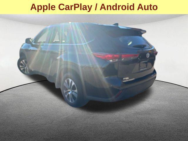 used 2023 Toyota Highlander car, priced at $37,977