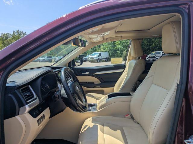used 2018 Toyota Highlander car, priced at $20,977