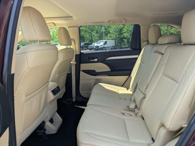 used 2018 Toyota Highlander car, priced at $20,977