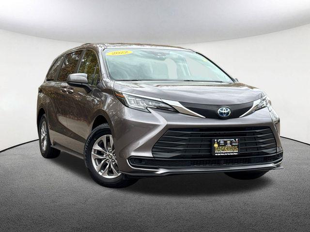 used 2022 Toyota Sienna car, priced at $33,647