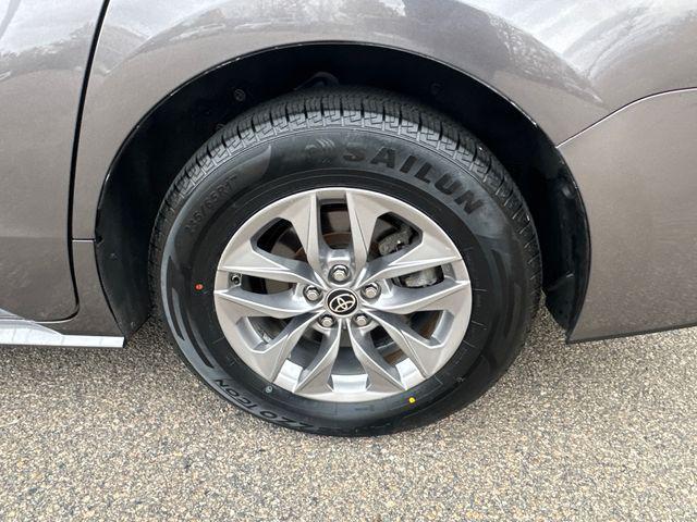 used 2022 Toyota Sienna car, priced at $33,647