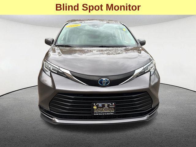 used 2022 Toyota Sienna car, priced at $33,647