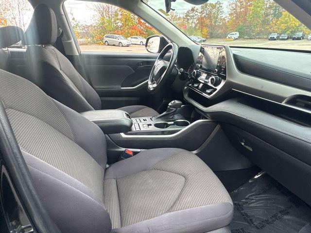 used 2022 Toyota Highlander car, priced at $30,977