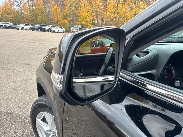 used 2022 Toyota Highlander car, priced at $30,977