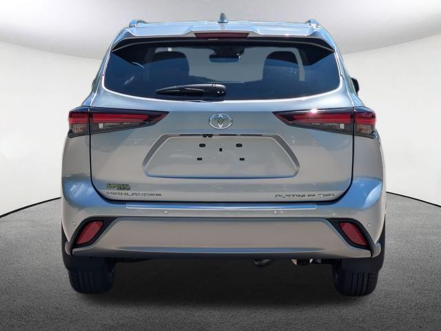 new 2025 Toyota Highlander car, priced at $50,188