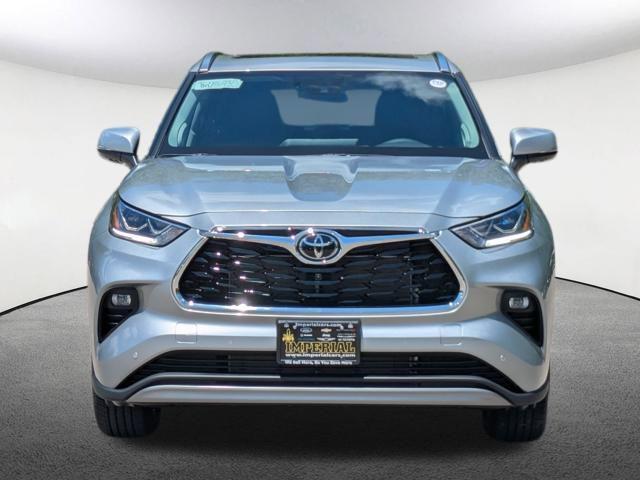 new 2025 Toyota Highlander car, priced at $50,188
